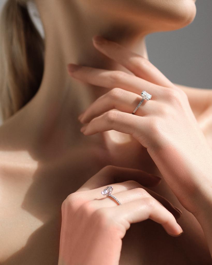  Bague Solitaire AYO - Diamant Taille Émeraude